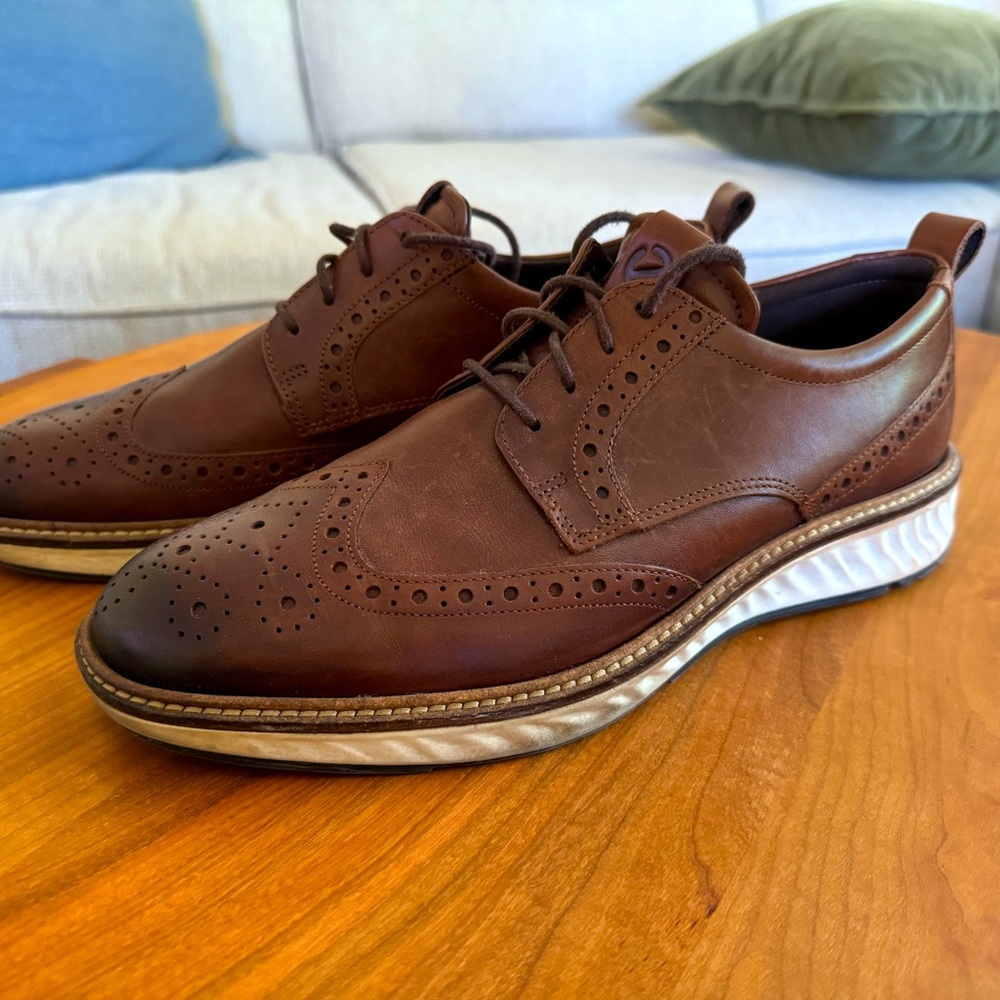 Ecco ST1 Hybrid Dress Shoes